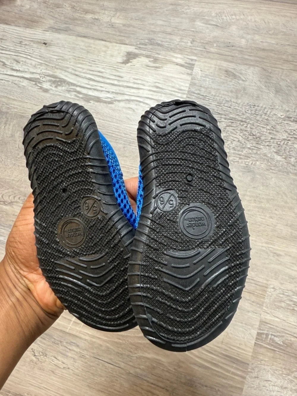 Brand New Toddler Water Shoes Size 5/6